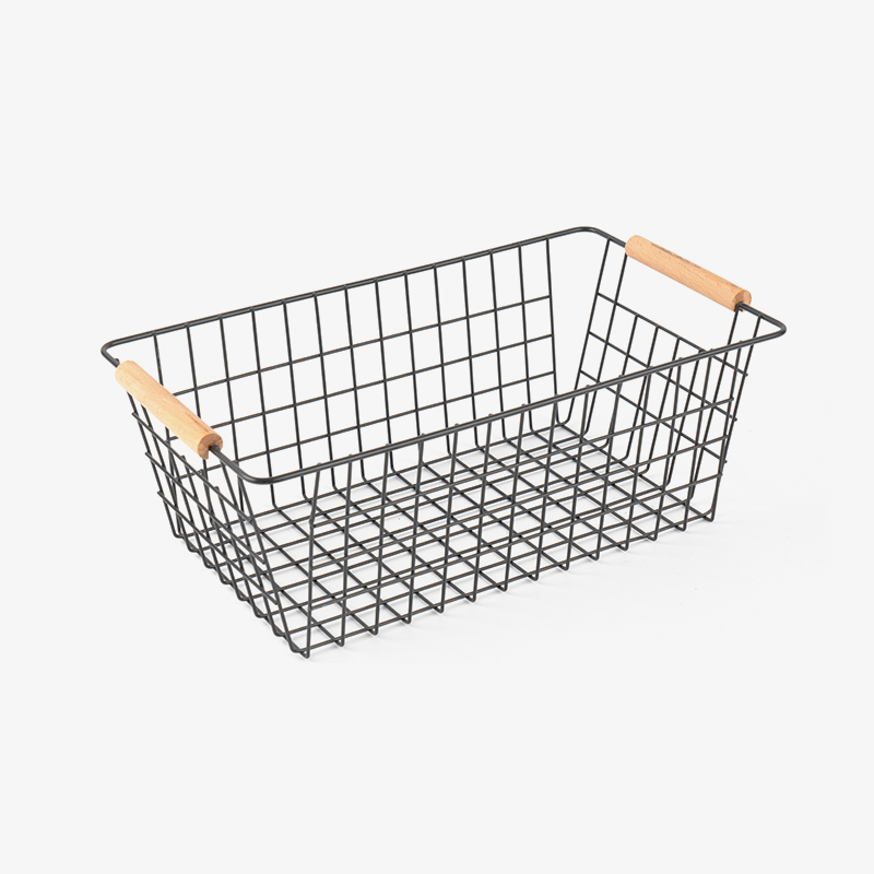 Kosz do przechowywania z drewnianą rączką